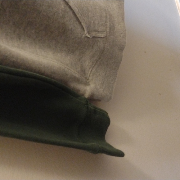 GREEN BAY COLORED.  SIMPLY DOR SPORTS.  NICELY LINED HOOD . - Picture 4 of 8